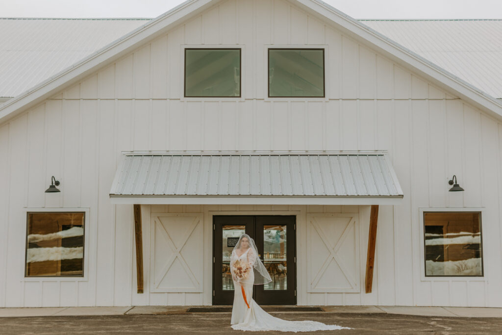 Jessica Frigge Photography is a Wisconsin Micro Wedding Photographer