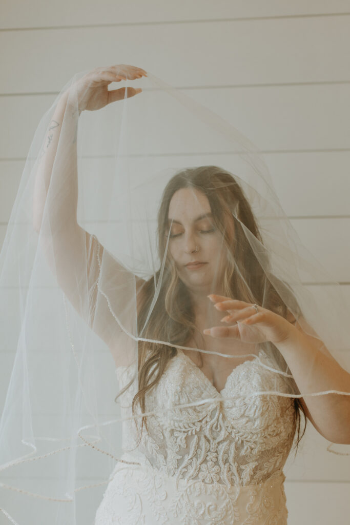 Jessica Frigge Photography is a Wisconsin Micro Wedding Photographer