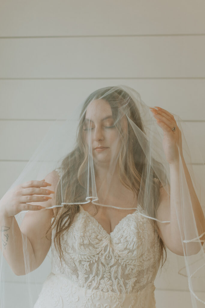 Jessica Frigge Photography is a Wisconsin Micro Wedding Photographer