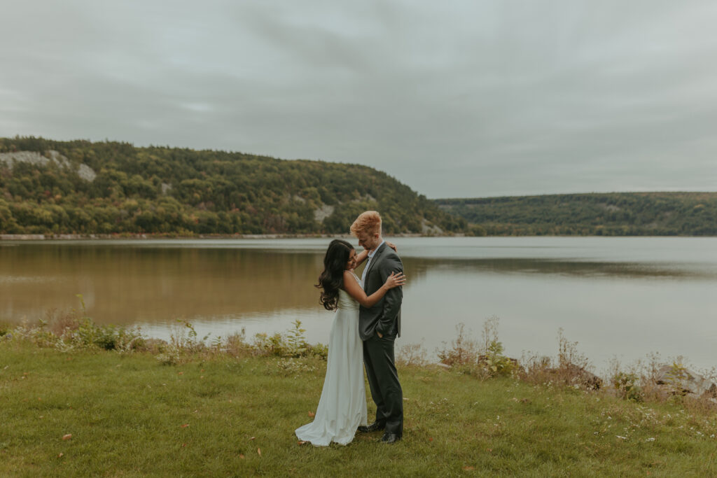 Devil's Lake Elopement - jessicafriggephotography