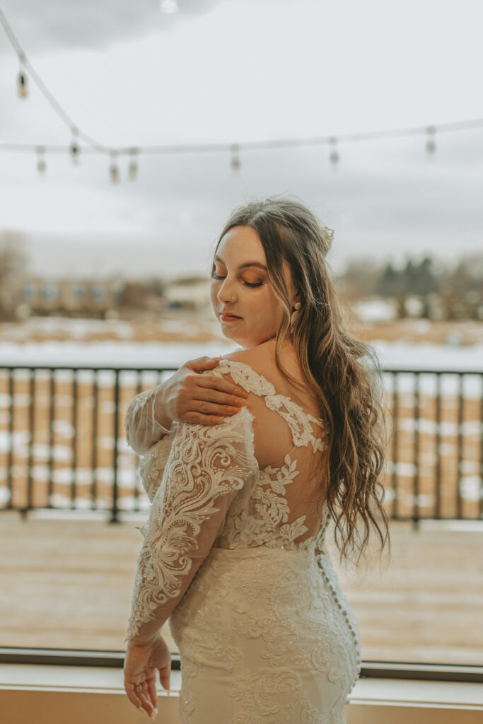 Jessica Frigge Photography is a Wisconsin Micro Wedding Photographer