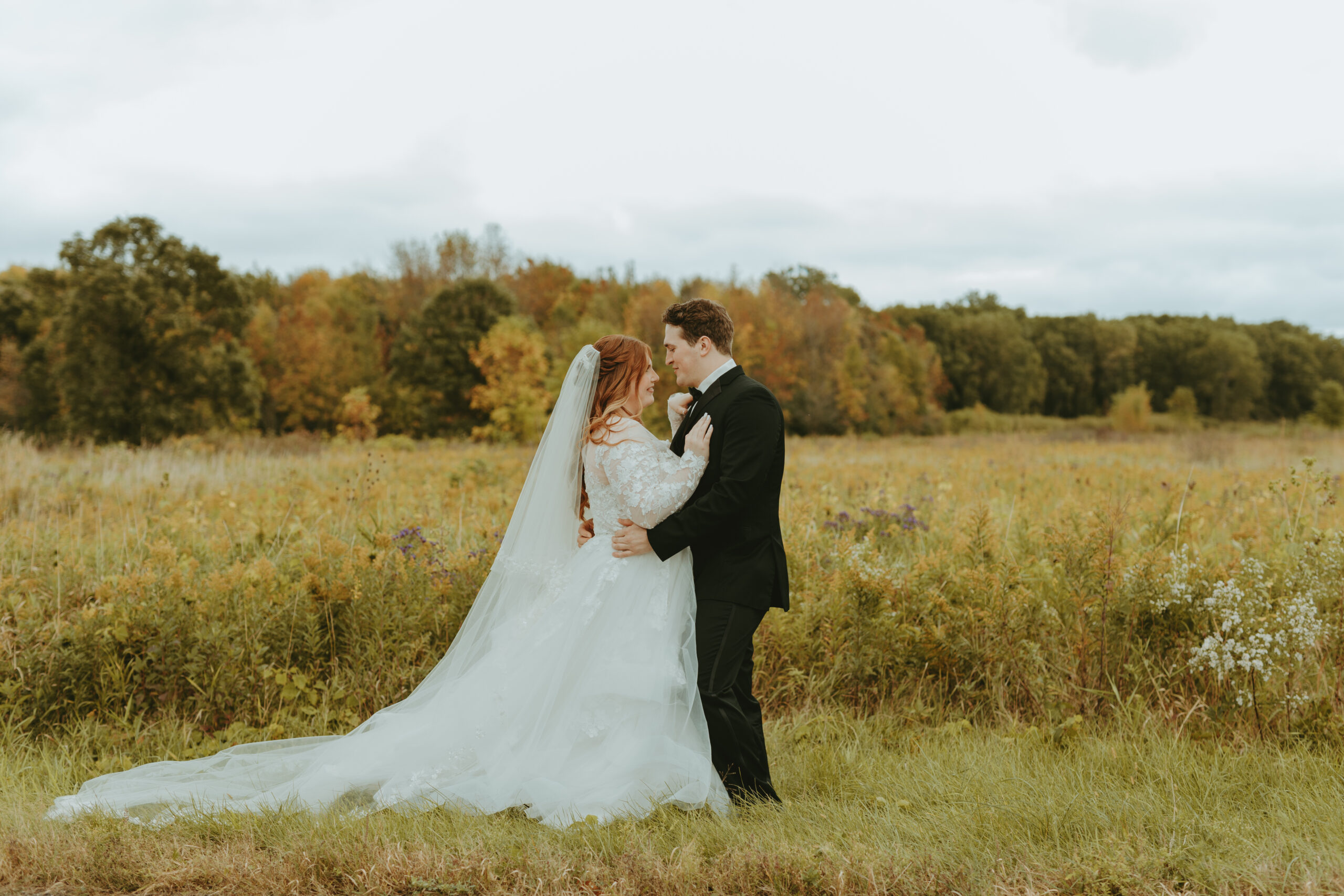 Jessica Frigge Photography is a Wisconsin Micro Wedding Photographer