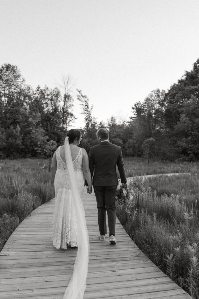 Jessica Frigge Photography is a Wisconsin wedding Photographer