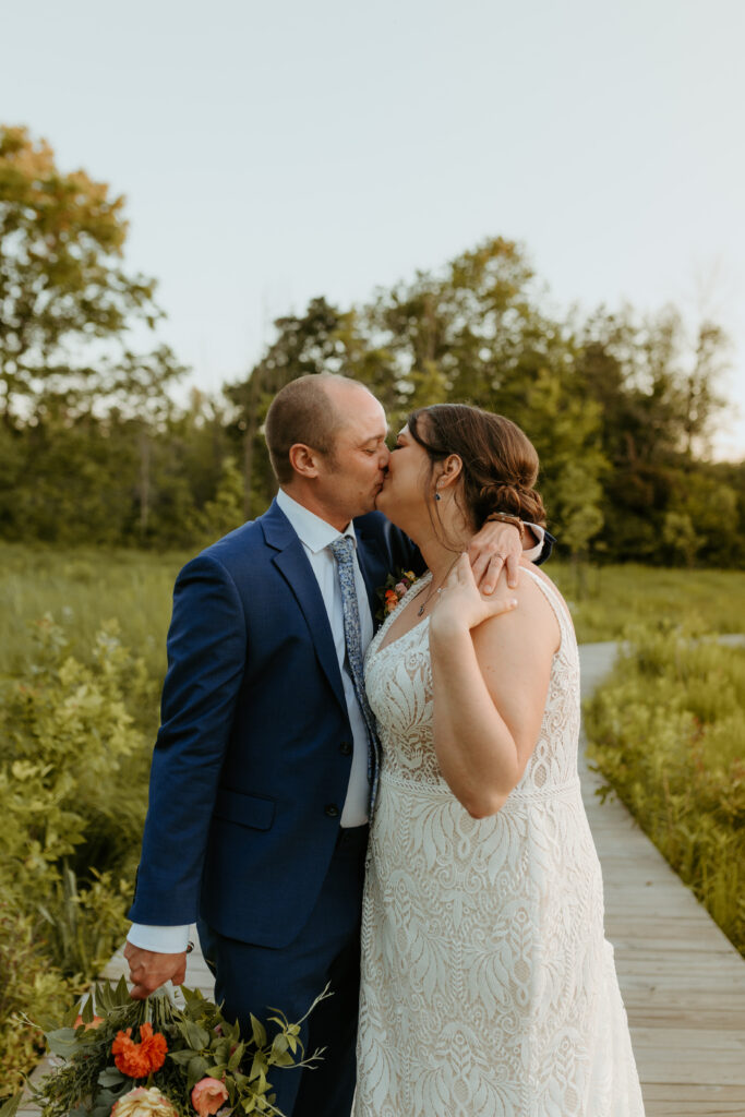 Jessica Frigge Photography is a Wisconsin wedding Photographer