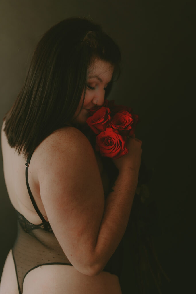 Jessica Frigge Photography is a Milwaukee Wisconsin based boudoir photographer offering a Milwaukee Valentines Day Boudoir Marathon