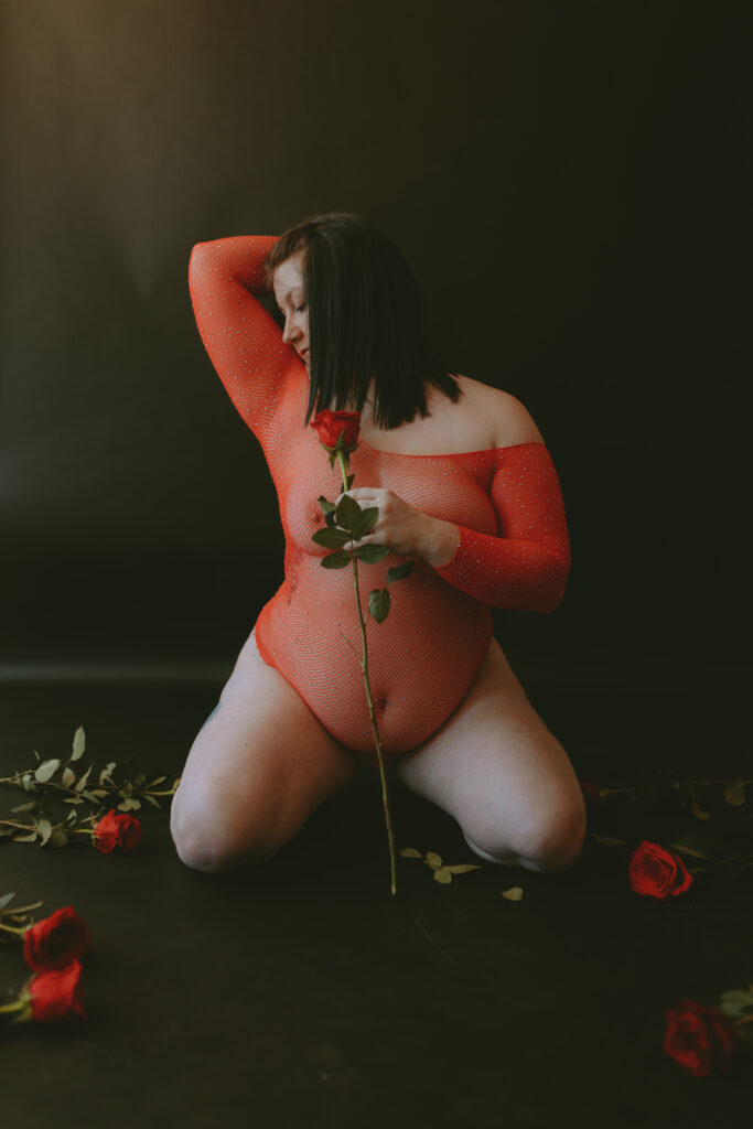 Jessica Frigge Photography is a Milwaukee Wisconsin based boudoir photographer offering a Milwaukee Valentines Day Boudoir Marathon