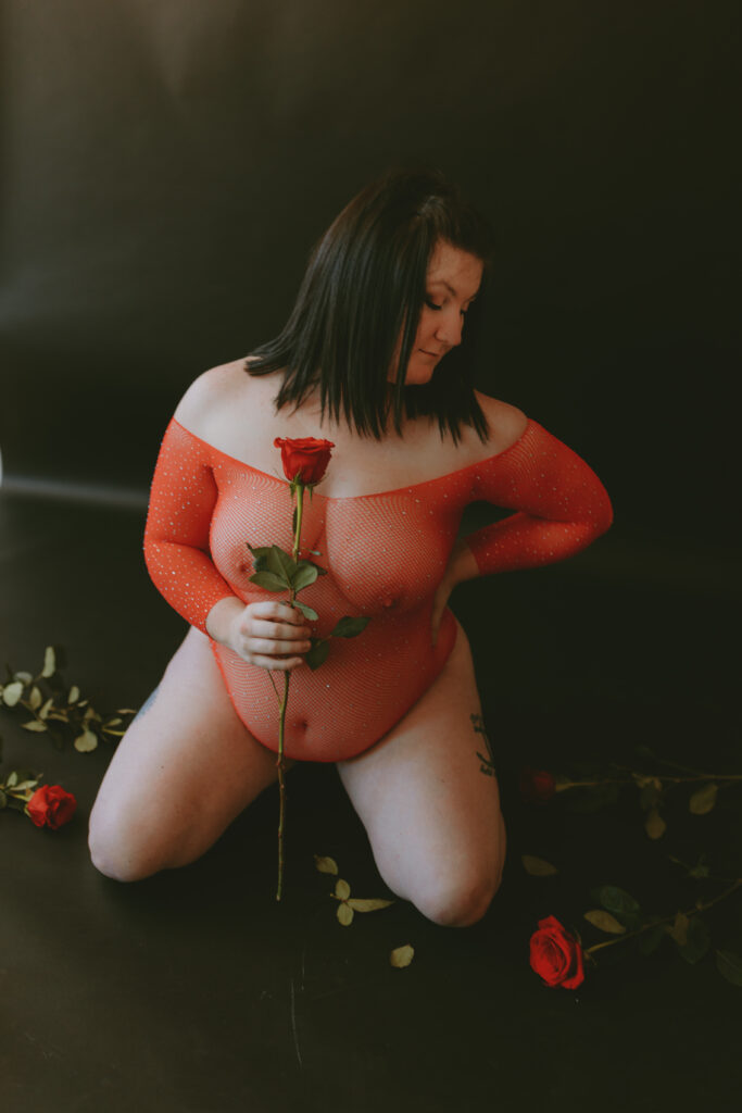 Jessica Frigge Photography is a Milwaukee Wisconsin based boudoir photographer offering a Milwaukee Valentines Day Boudoir Marathon