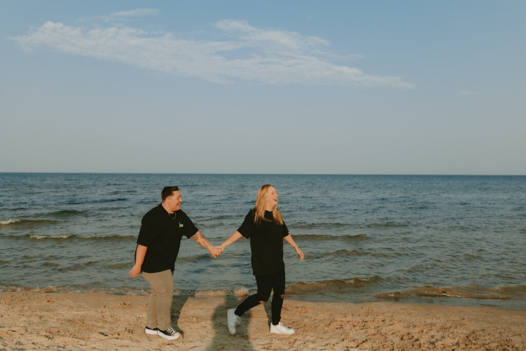 Jessica Frigge Photography is a Wisconsin Couples and engagement photographer