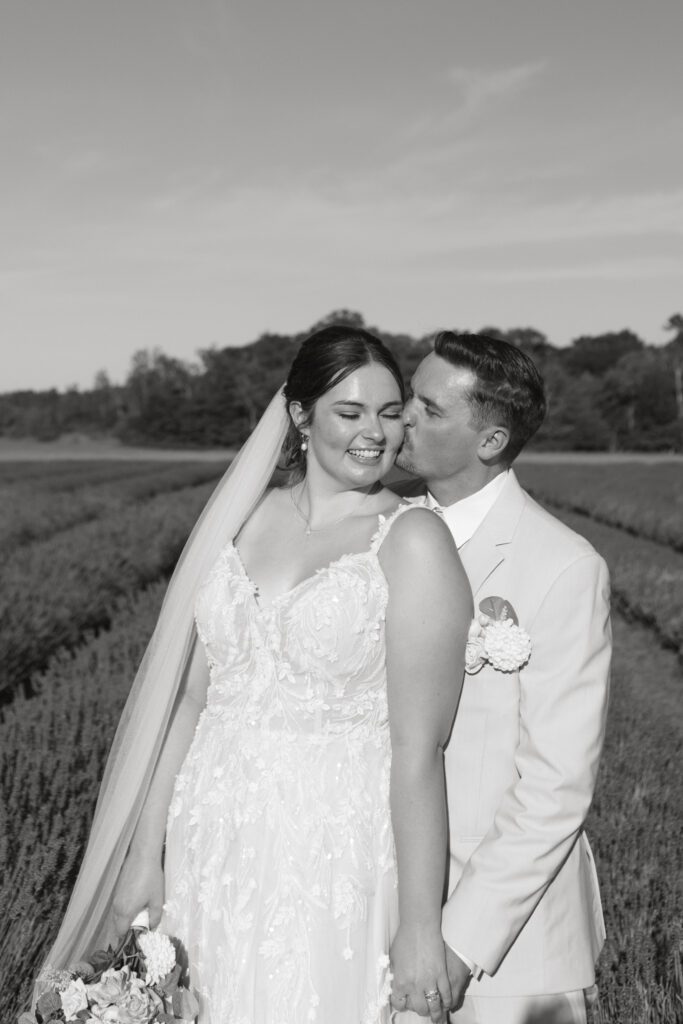 Jessica Frigge Photography is a Wisconsin Elopement Photographer