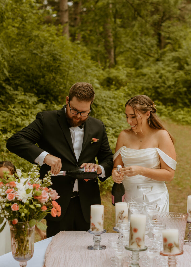 Jessica Frigge Photography is a Wisconsin Elopement Photographer