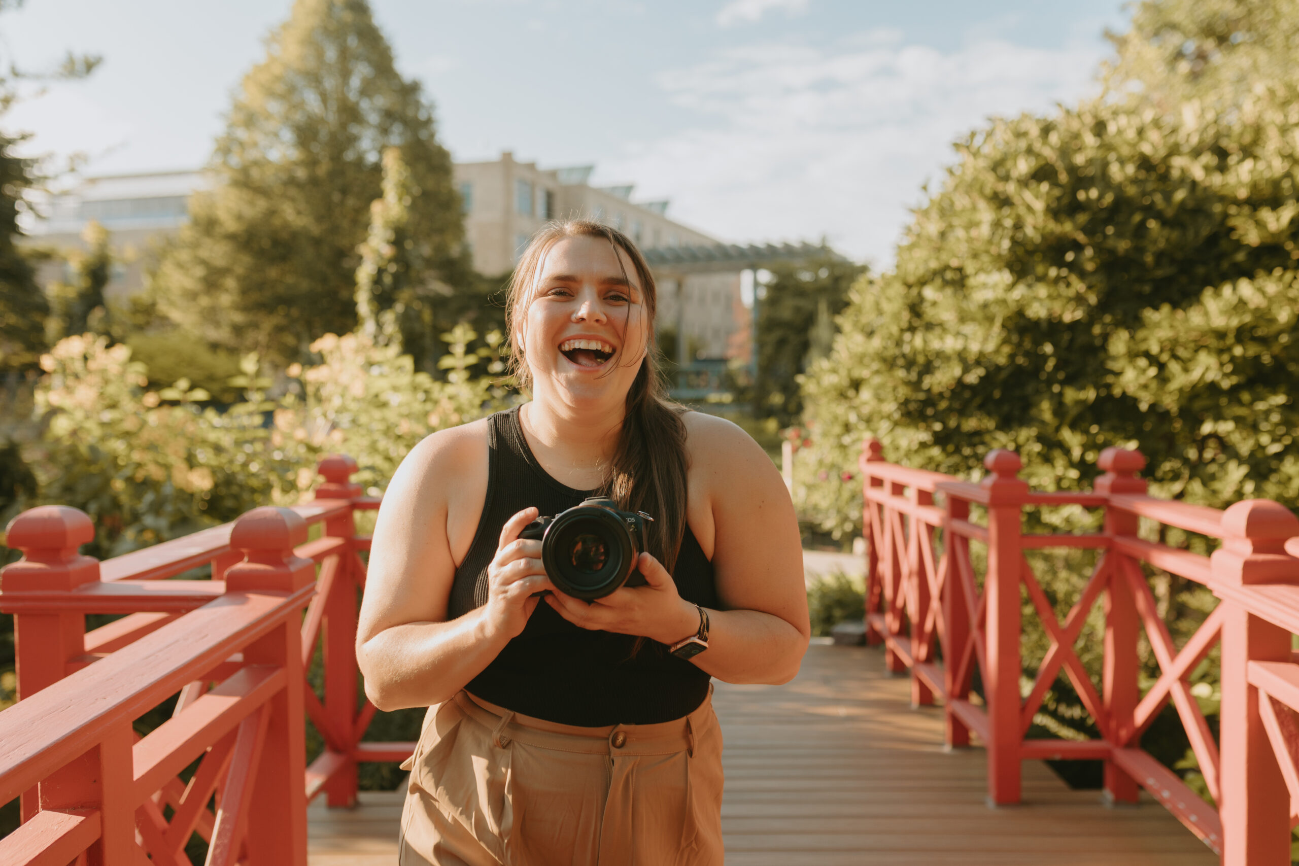 Jessica Frigge is a micro wedding photographer located in Wisconsin