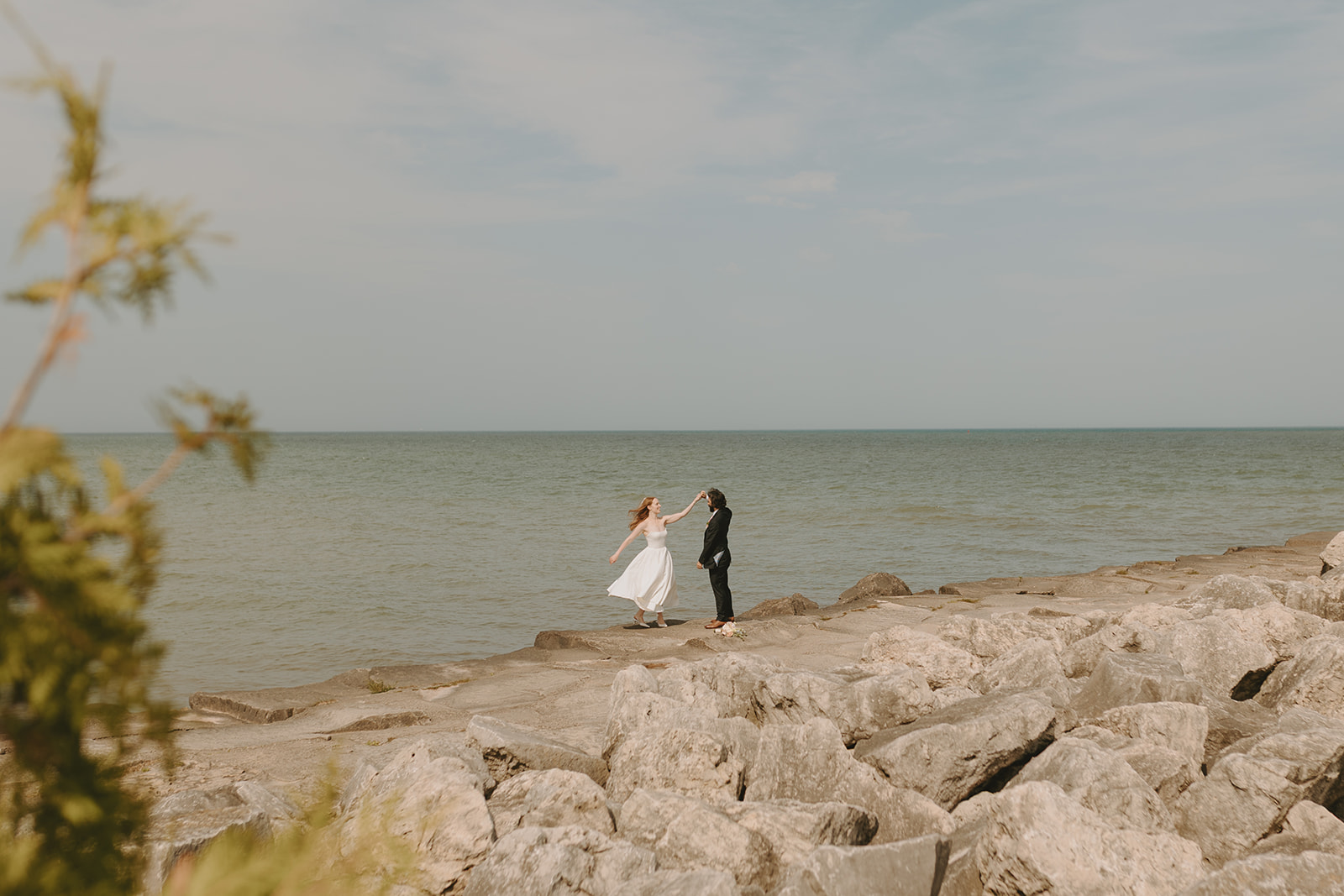 Elopement vs Wedding: Which is Right For You?