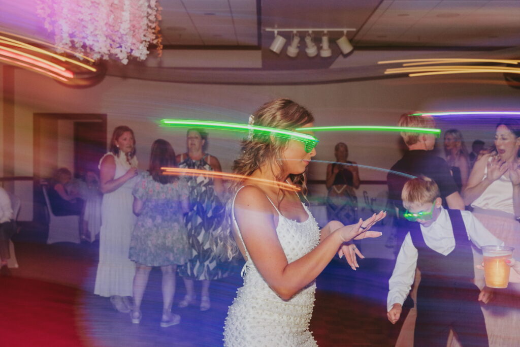 motion blur fun dancing wedding pics
